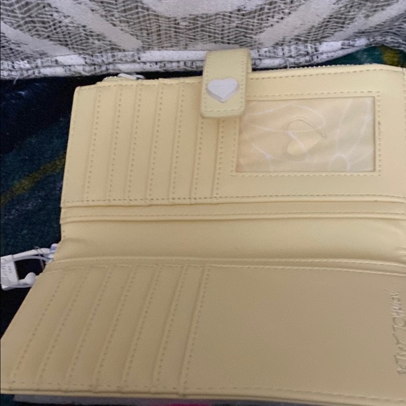 Betsey Johnson Blue Floral Women's wallet/wristlet - Picture 3 of 5